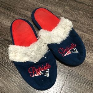 New England Patriots FOCO Women’s Slippers XL (11-12) Faux Fur Slides Navy